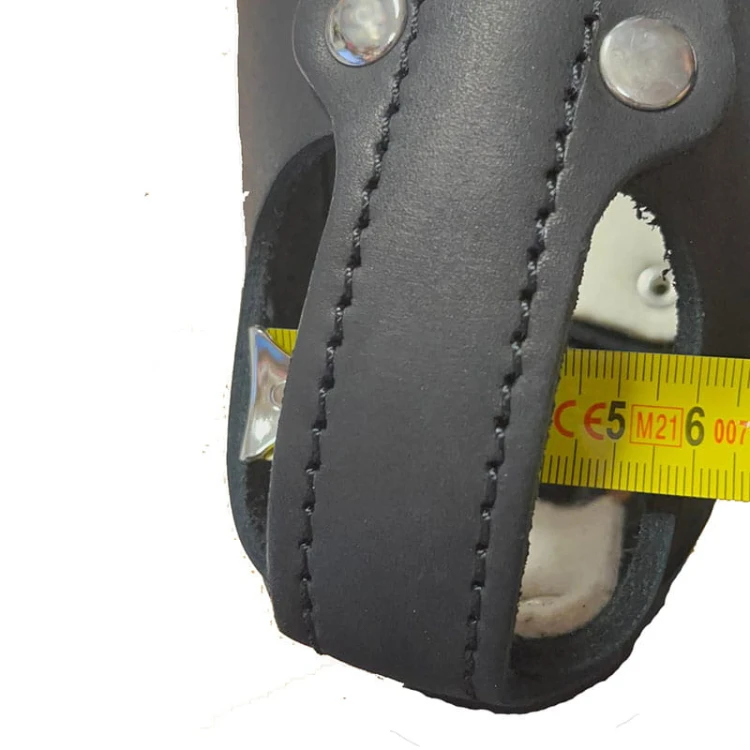 1004 - kaganiec bojowy ze skóry - mały szerokość przy nosie