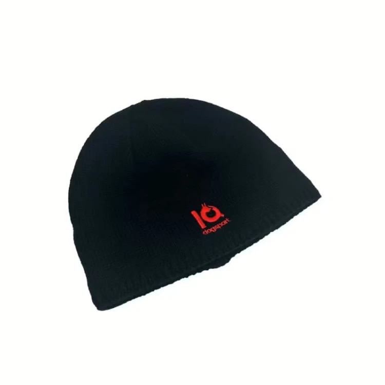 IQD-Beanie.BK - czapka czarna logo