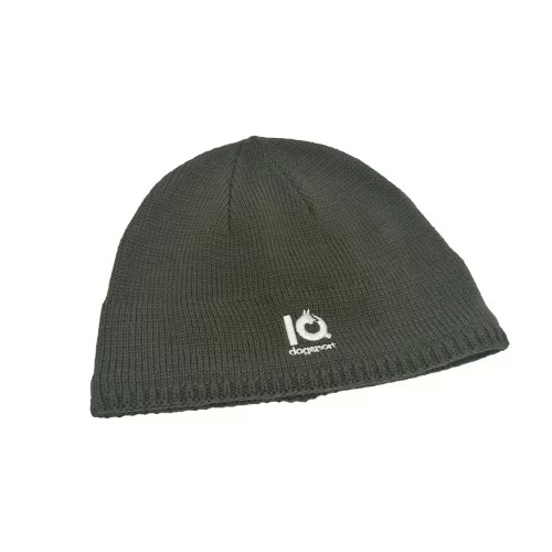 IQD-Beanie.OK - czapka oliwkowa logo