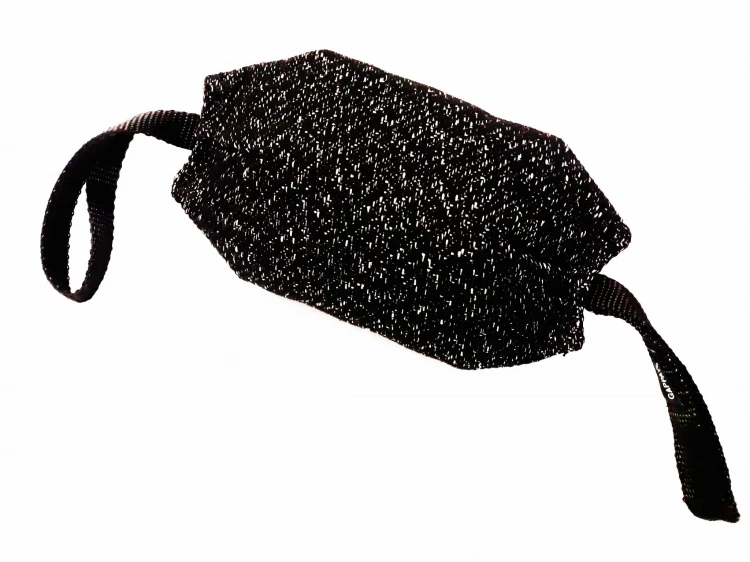 0448 - Gryzak z materiału ringowego 25cm X 14cm GAPPAY czarny